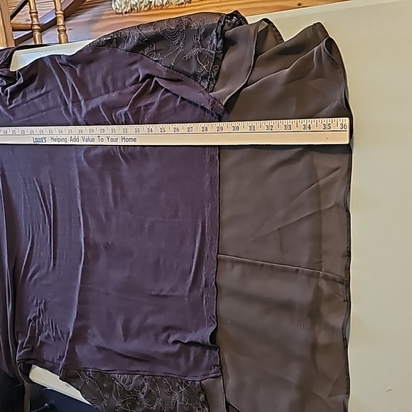 Logo by Lori Goldstein Top - Picture 11 of 14